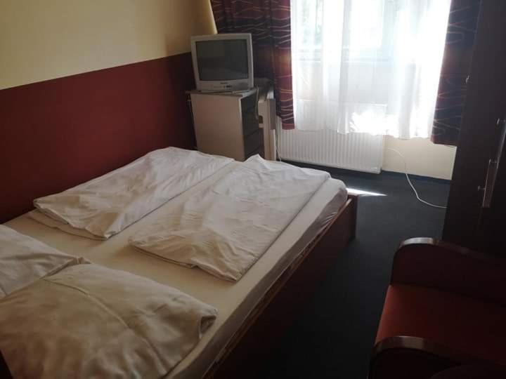 Fenyves Panzio Bed & Breakfast Siófok Eksteriør bilde